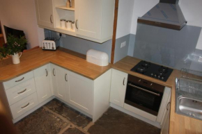 Отель Delfryn Cottage  Рхаядер
